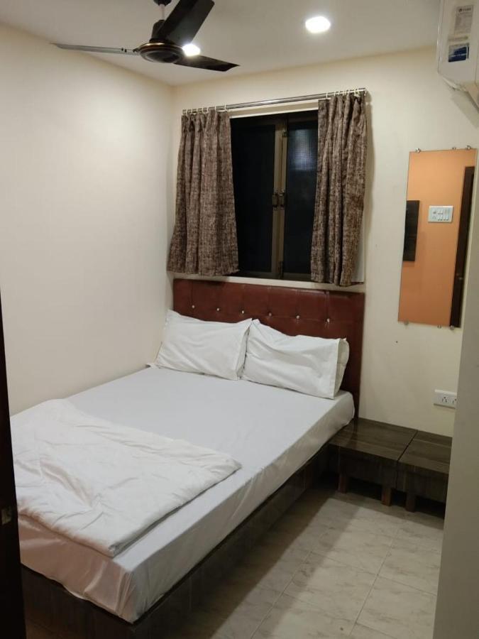Sadguru Lodge Bombay Exterior foto